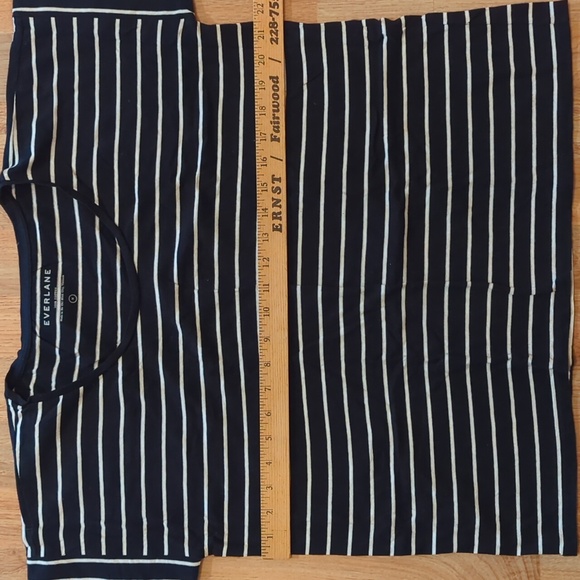 Square tee - Picture 4 of 5